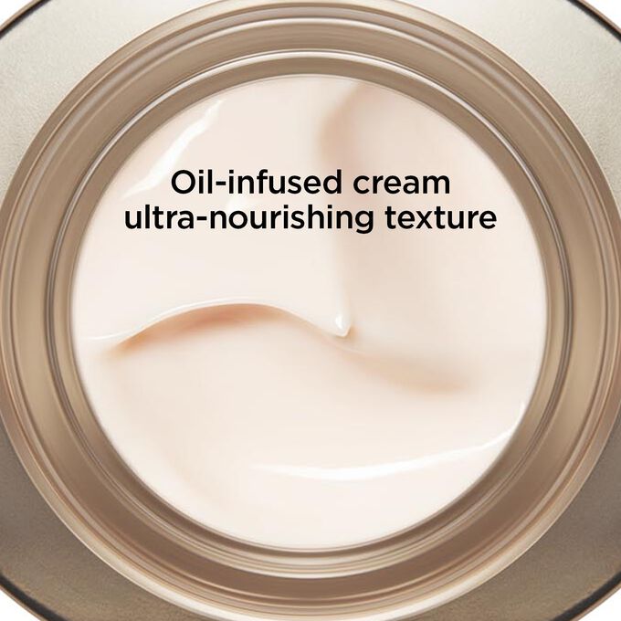 Nutri-Lumière Day Cream oil infused ultra-nourishing texture